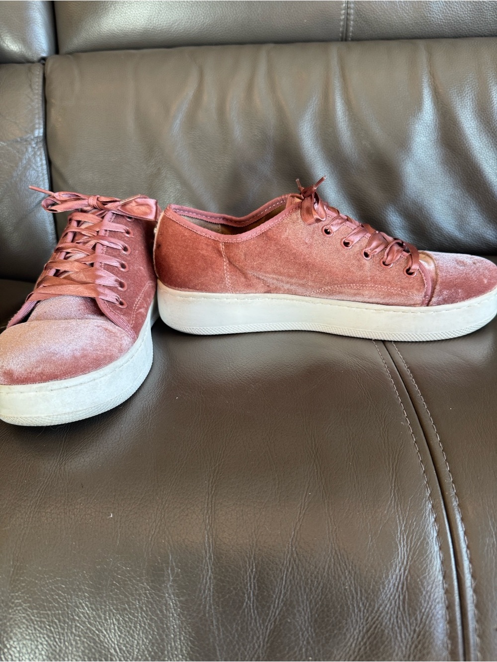 Steve Madden Pink Velvet Platform Sneakers - Picture 15 of 16